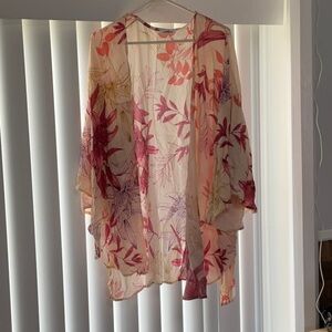 NWOT GeeGee Vacay Season Bell Sleeve Kimono Sz Large